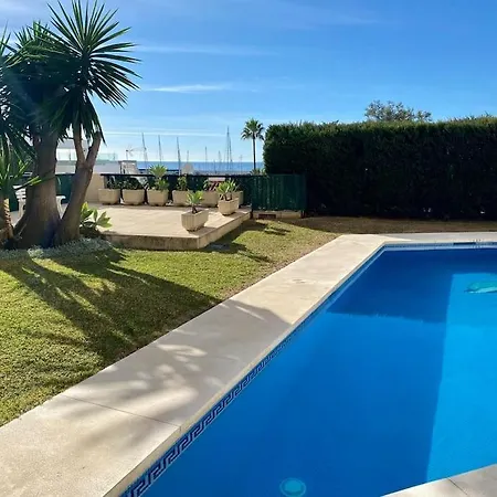 Seafront In With Pool And Garage Apartment Marbella