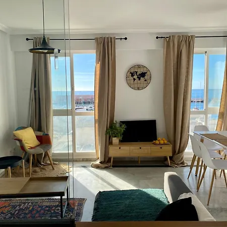 Seafront In With Pool And Garage Apartment